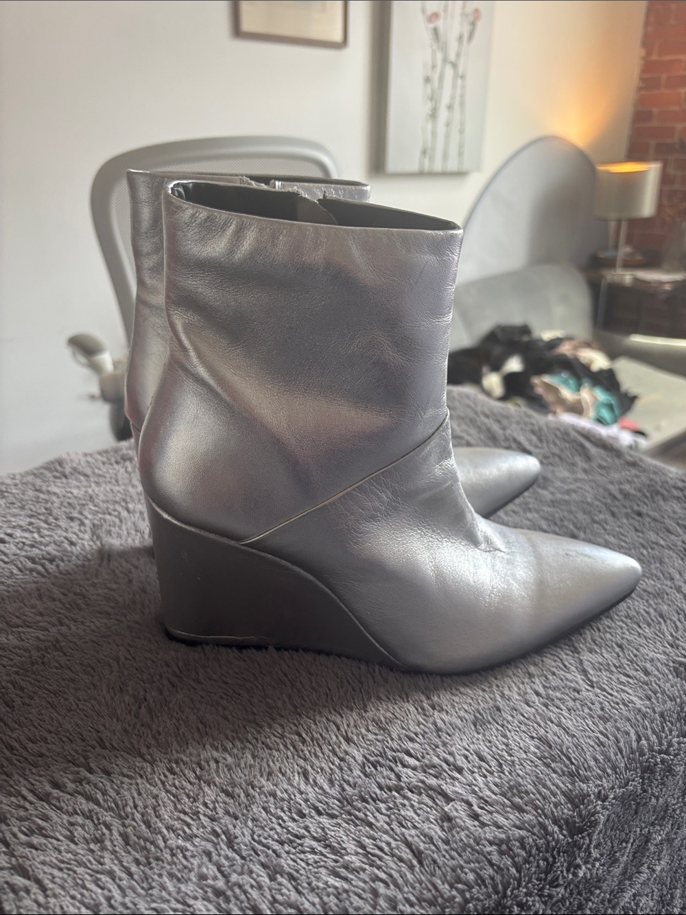 Seychelles Silver Leather Pointed-Toe Wedge Ankle Boots